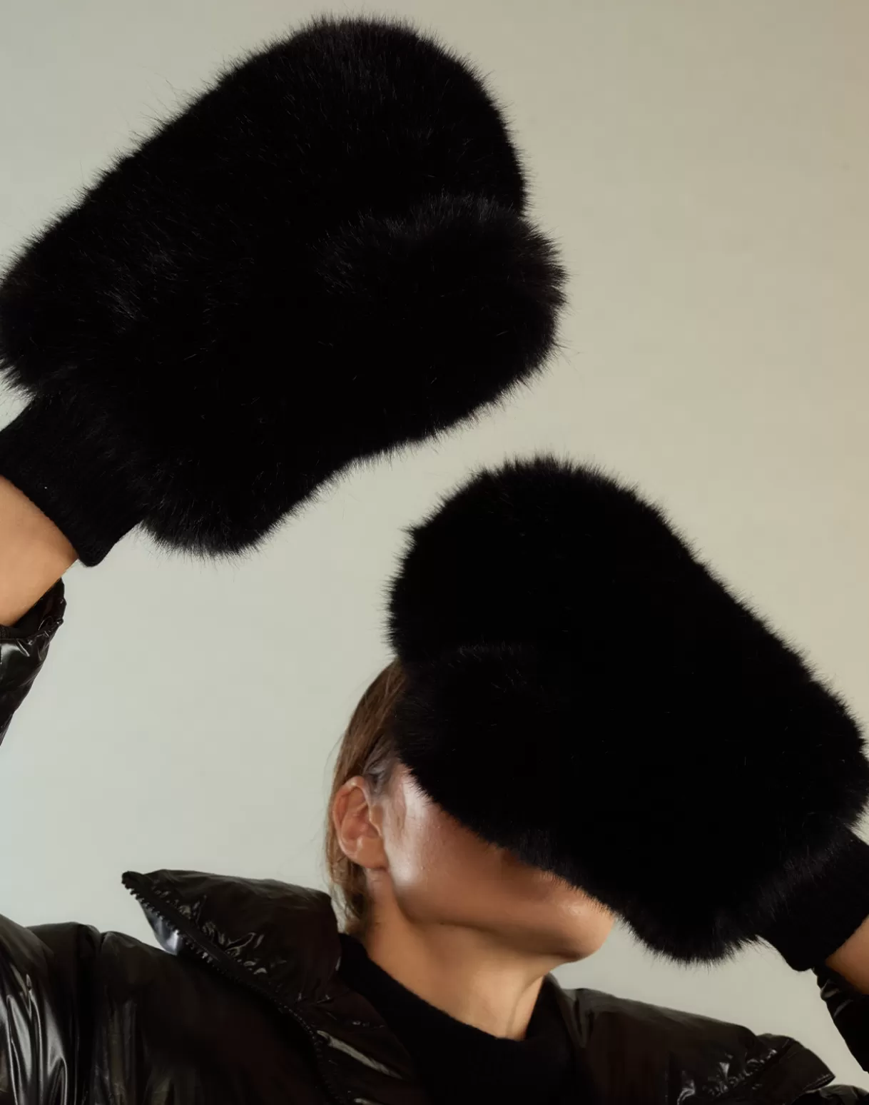 Flash Sale Faux Fur Oversized Mittens SNOW | ACCESSORIES & GIFTS