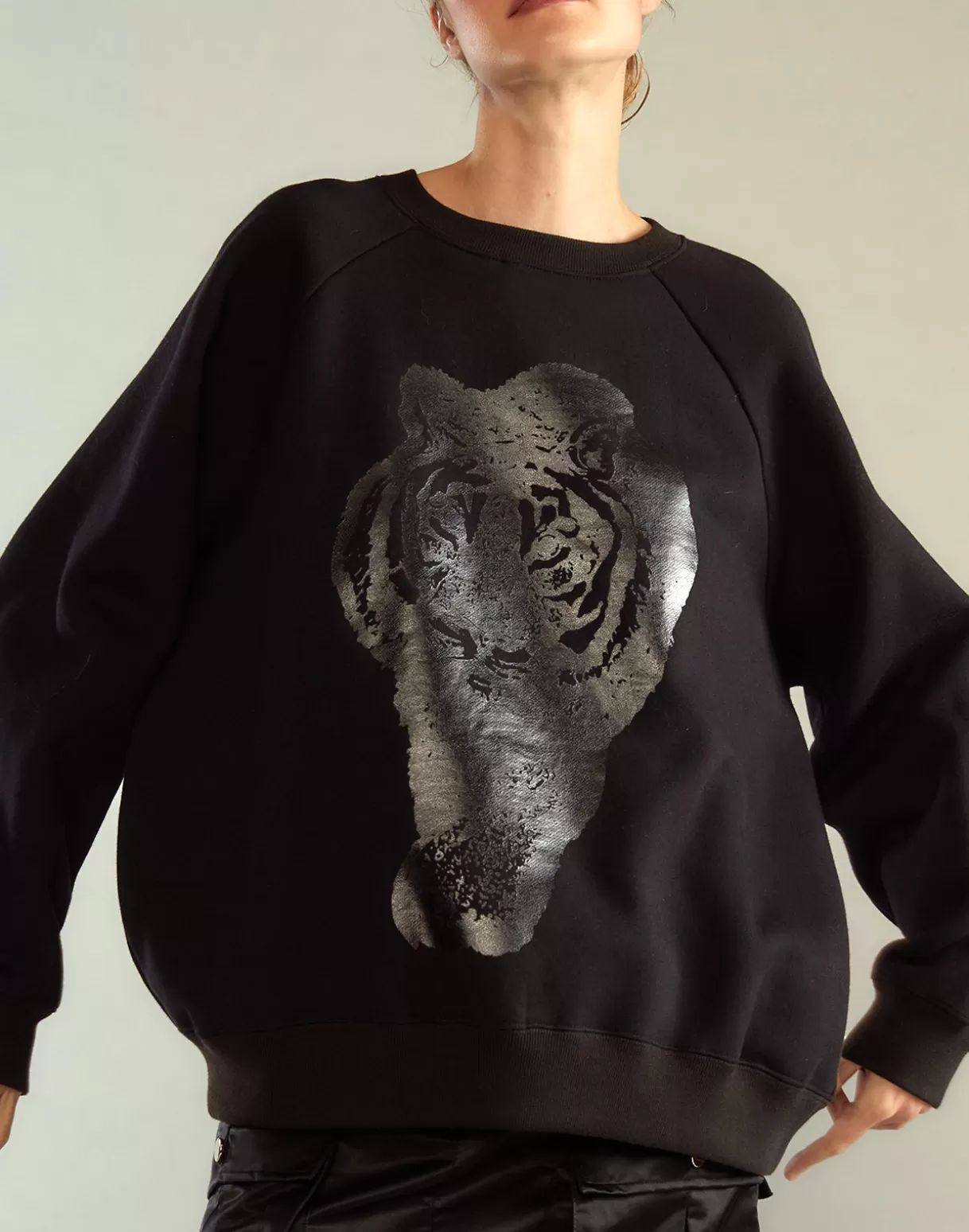 Outlet Lioness Crewneck TOPS | SNOW